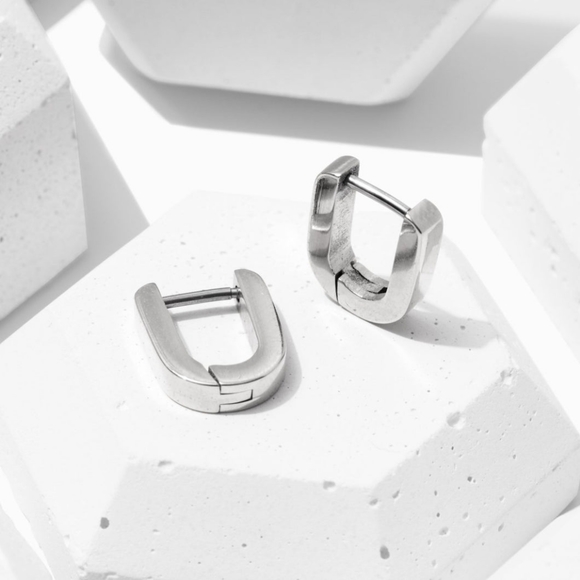 Tini Lux Jewelry - Tini Lux Mini Trendsetter Hoop Earrings Silver NIB